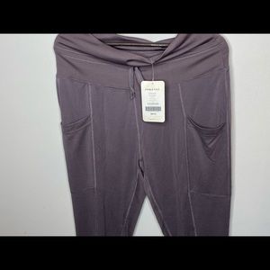Fabletics Maj Comfy Pant